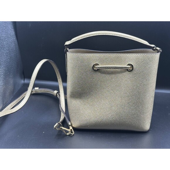Michael Kors Suri Small Bucket Crossbody Gold Leather Bag - Picture 2 of 7